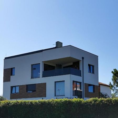 Отель Casa Grzina Ровинь Экстерьер фото